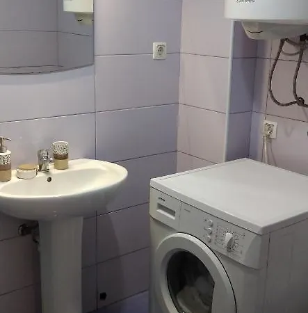 Lovely Condo Next To Salt Room, Bus Station Skopje Extérieur photo