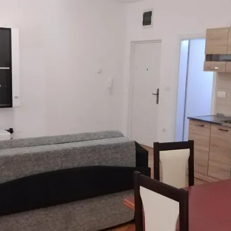 Lovely Condo Next To Salt Room, Bus Station Skopje Extérieur photo
