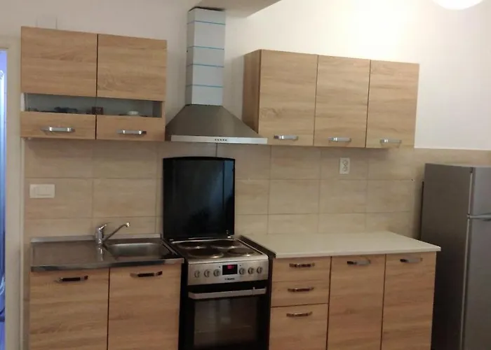 Lovely Condo Next To Salt Room, Bus Station