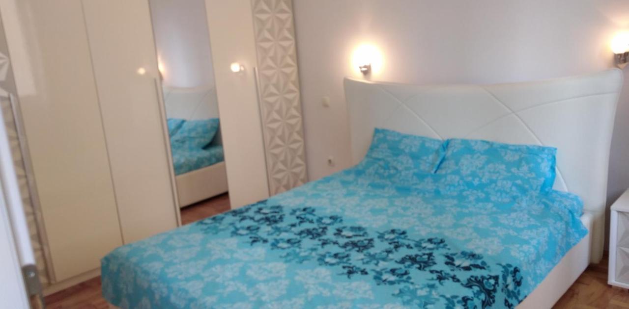 Lovely Next To Salt Room, Bus Station Appartement *